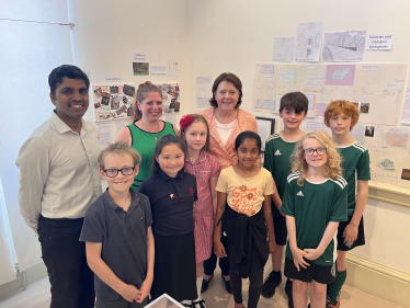 Local MP meets Basingstoke school children to discuss their ‘Basingstoke Has History’ exhibition